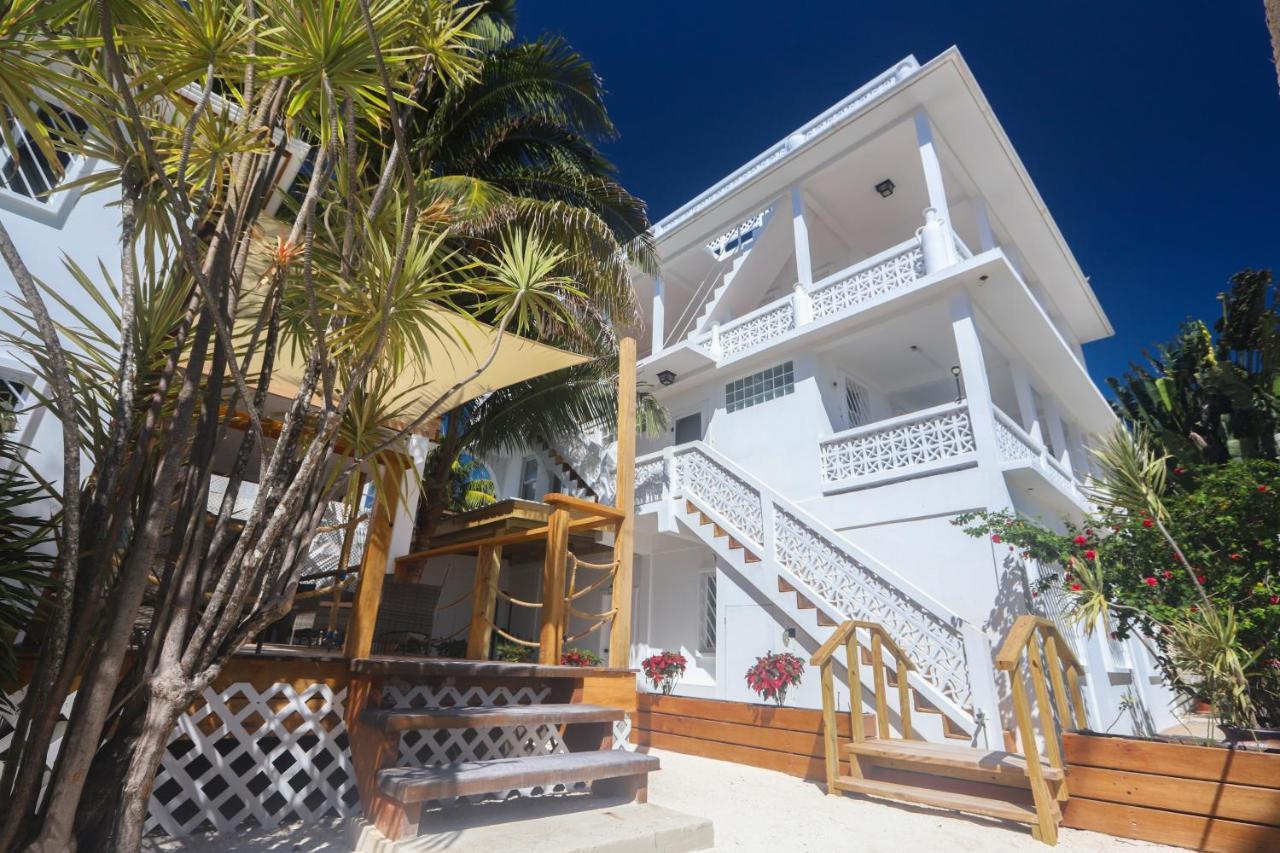 Treetops Hotel Caye Caulker Exteriör bild