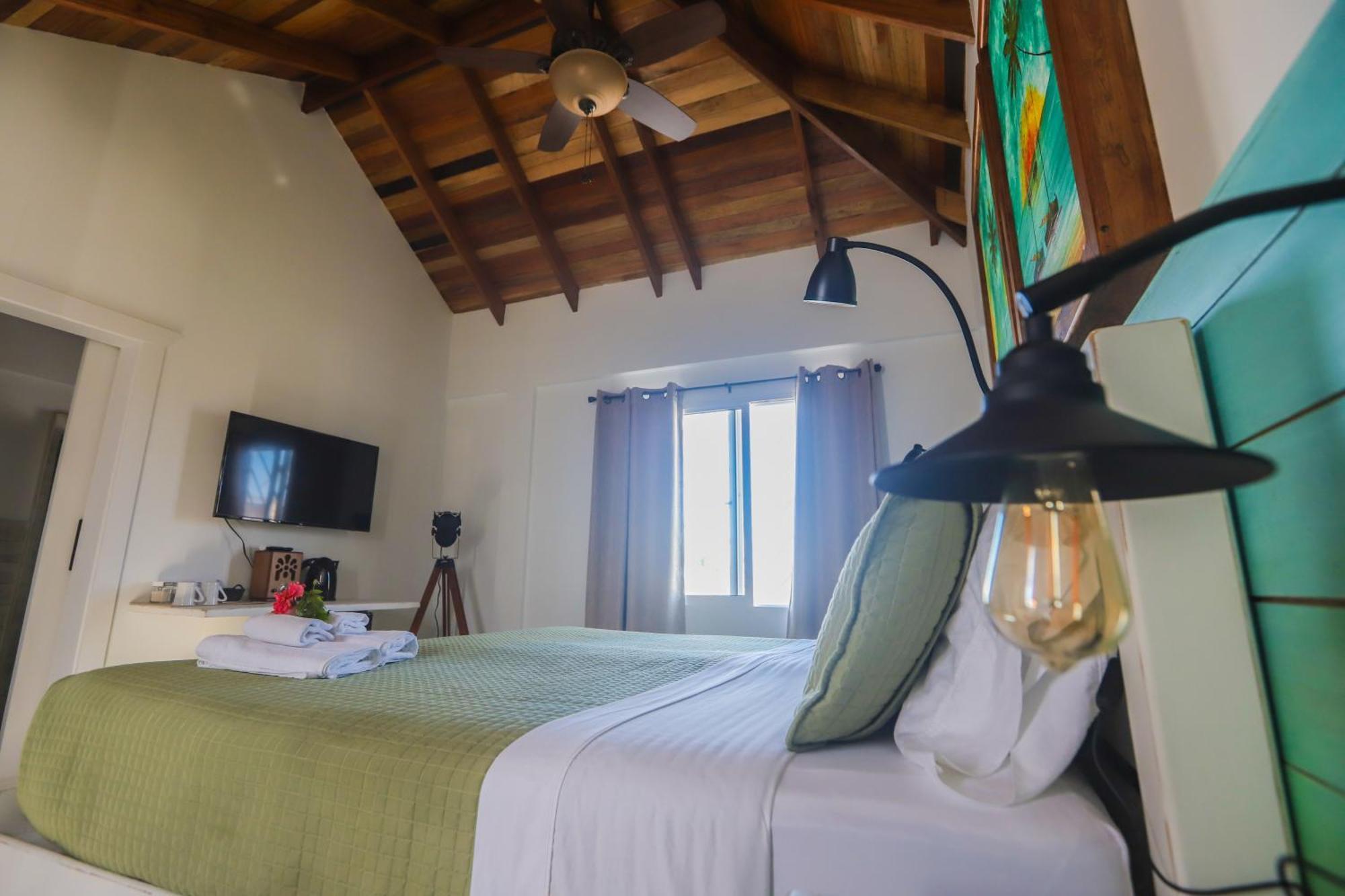 Treetops Hotel Caye Caulker Rum bild